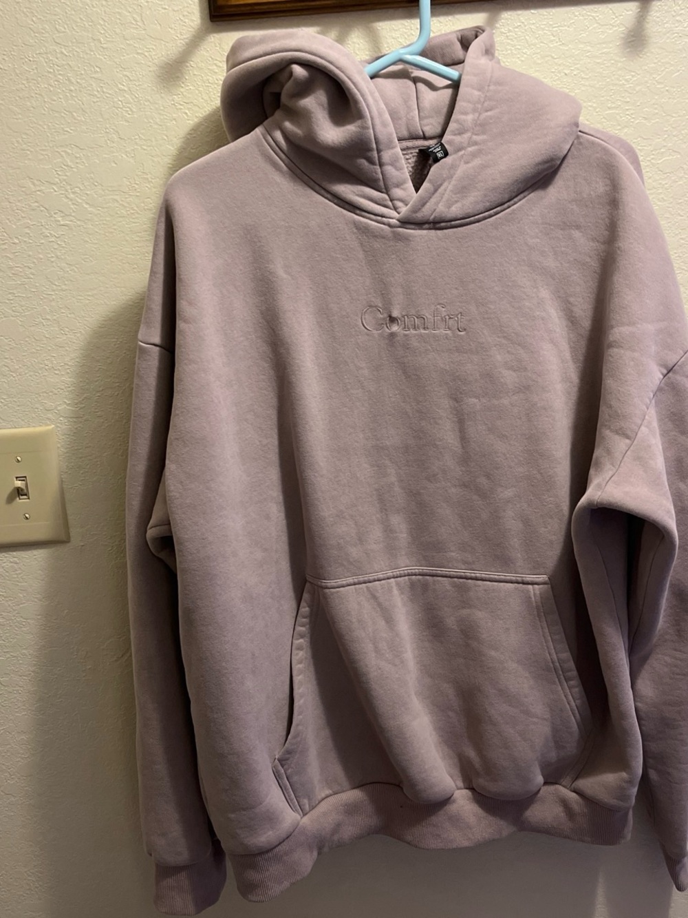 Comfrt Women’s Sand Color 
Fleece Hoodie